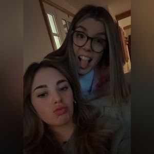 Meet your Posher, Maya